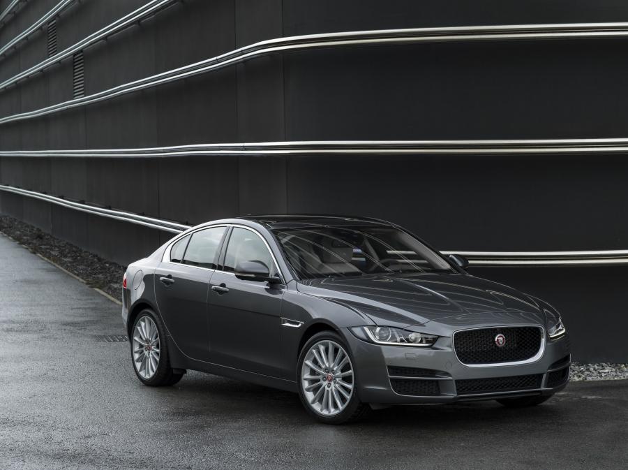  Jaguar XE Portfolio 2015 года  (фото 20 из 30)
